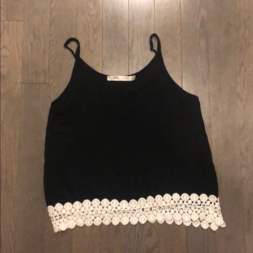Black crop top